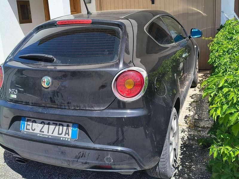Usata Alfa Romeo MiTo Distinctive 95 CV (69 kW) 2010 Nero Utilitaria