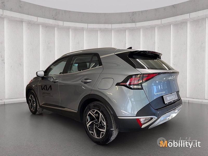 Begagnad Kia Sportage 136 HK (100 kW) 2024 Grå SUV