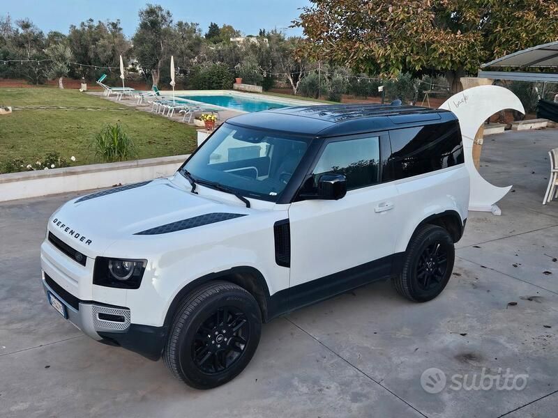 Usata Land Rover Defender SE 250 CV (183 kW) 2022 Bianco SUV