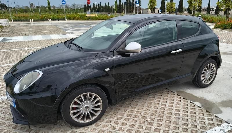 Usata Alfa Romeo MiTo 95 CV (69 kW) 2018 Nero Utilitaria