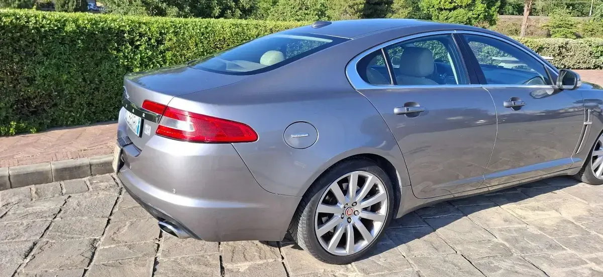 Usata Jaguar XF Luxury 207 CV (152 kW) 2008 Berlina