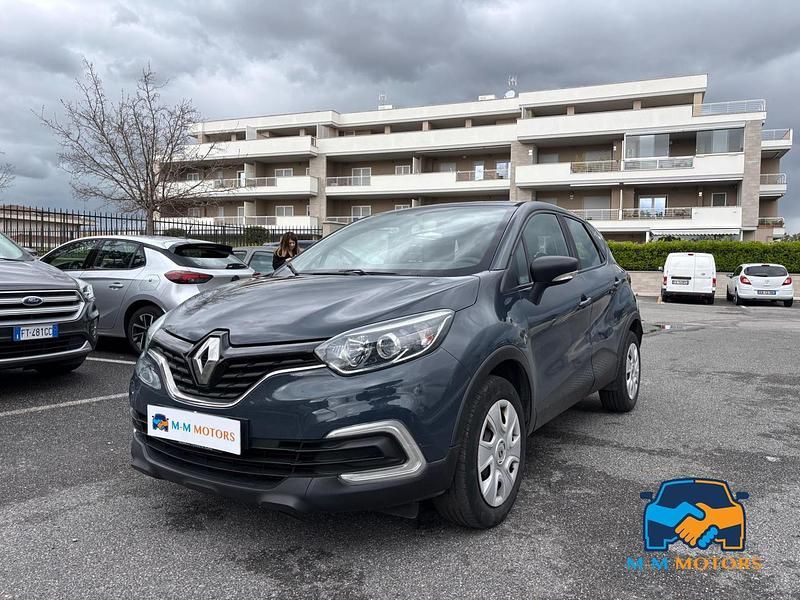 Usata Renault Captur Zen 90 CV (66 kW) 2018 Blu SUV