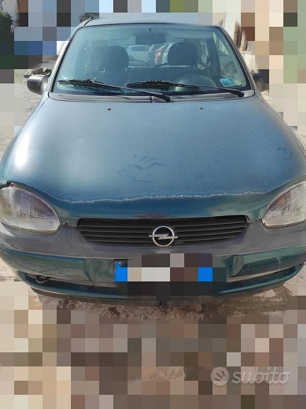 Verde Usata 2000 Opel Corsa Due volumi | 600 € (Ottimo prezzo) - Immagine 1/4