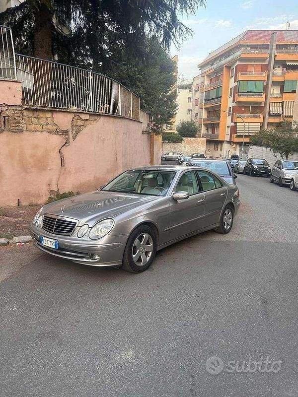 Usata Mercedes 280 2005 Marrone Berlina
