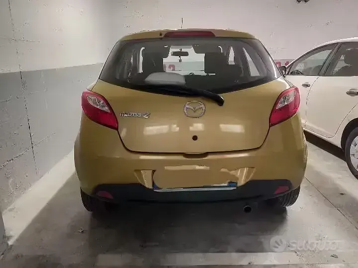 Usata Mazda 2 75 CV (55 kW) 2008 Utilitaria