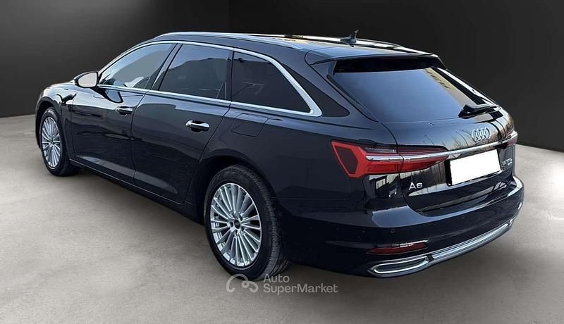 Usata Audi A6 Business 299 CV (219 kW) 2022 Nero brillante Station wagon