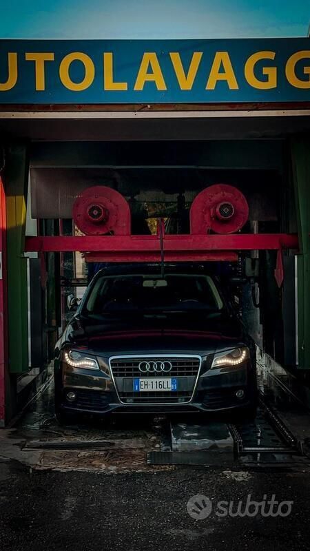 Marrone Usata 2011 Audi A4 Tre volumi | 11.500 € (Molto cara) - Immagine 1/4