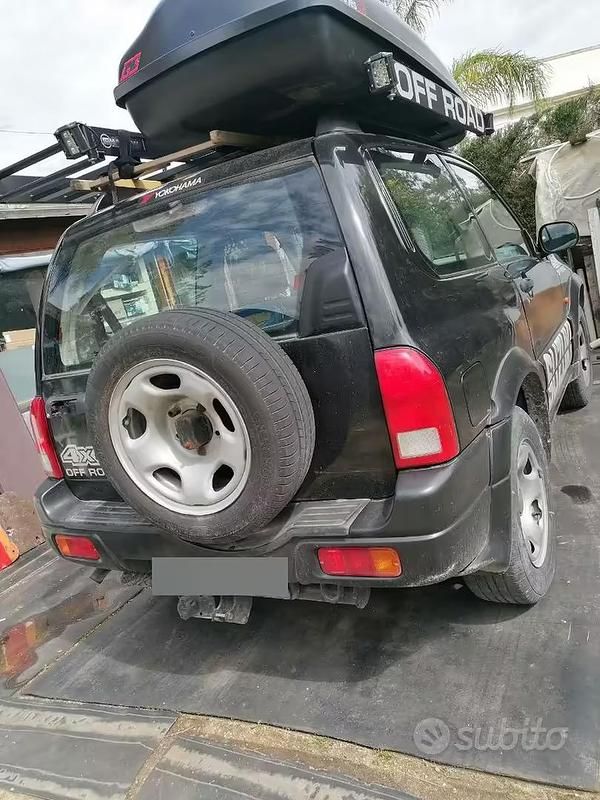 Usata Suzuki Vitara 94 CV (69 kW) 2002 Nero SUV