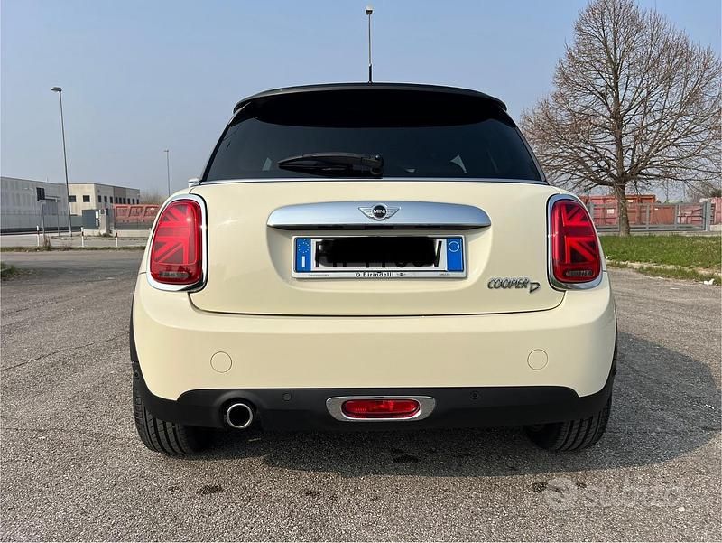 Usata Mini Cooper D 116 CV (85 kW) 2018 Utilitaria