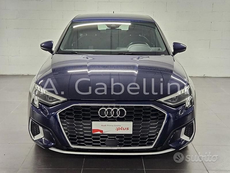 Usata Audi A3 Advanced 150 CV (110 kW) 2021 Blu Berlina