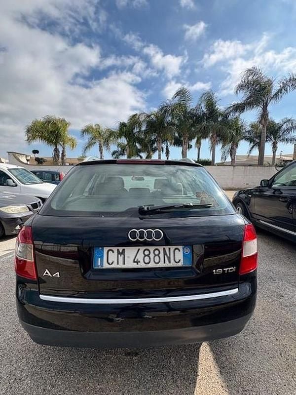 Usata Audi A4 130 CV (95 kW) 2004 Nero Station wagon