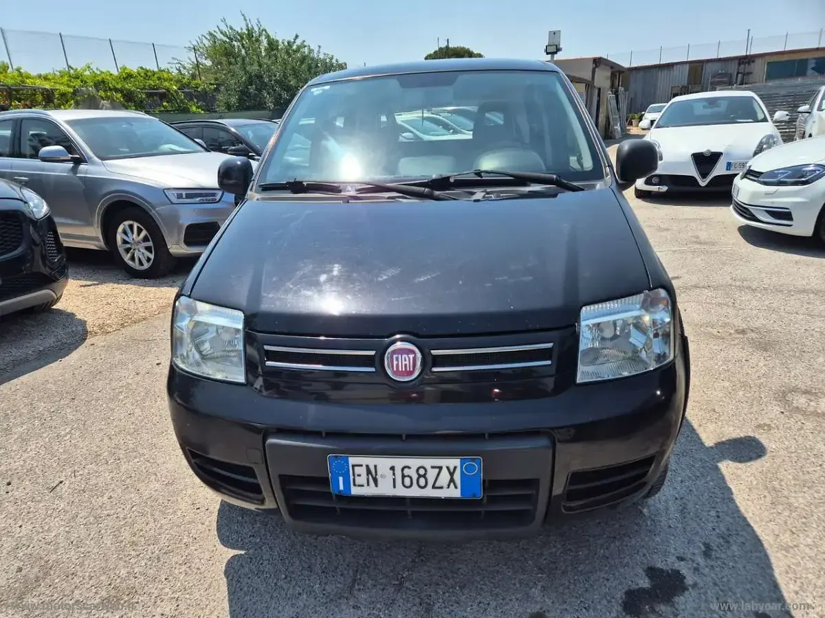 Usata Fiat Panda 4x4 S 75 CV (55 kW) 2012 Nero Utilitaria