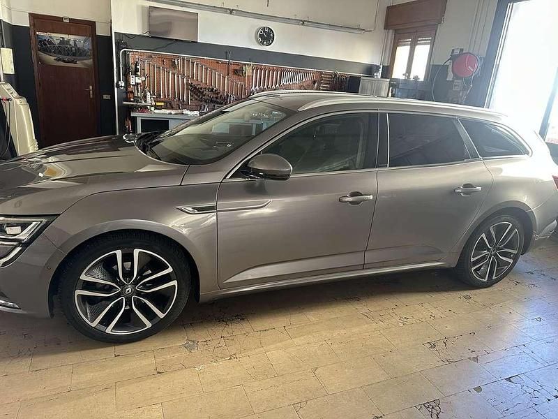 Occasion Renault Talisman Zen 131 PK (96 kW) 2017 Grijs Stationwagen