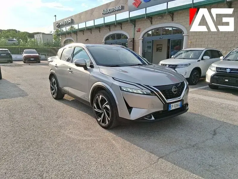 Usata Nissan Qashqai Tekna+ 190 CV (139 kW) 2023 Grigio SUV