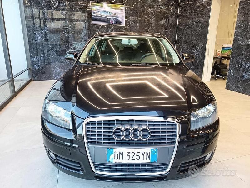 Usado Audi A3 Ambition 105 CV (77 kW) 2008 Negro Utilitario