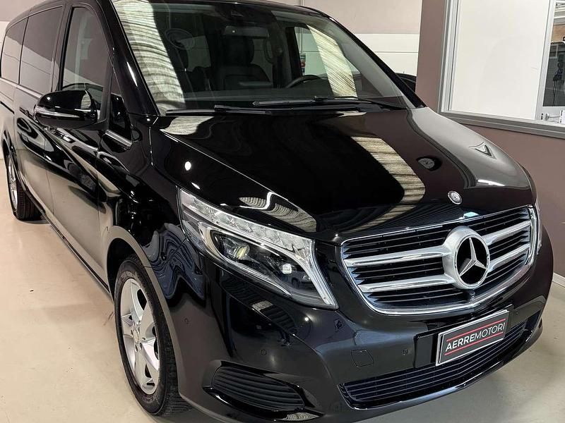 Usata Mercedes V250 Premium 190 CV (139 kW) 2016 Nero ossidiana Monovolume