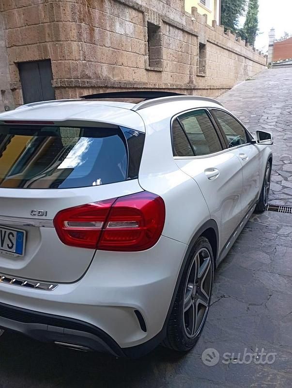 Usata Mercedes GLA220 136 CV (100 kW) 2014 SUV