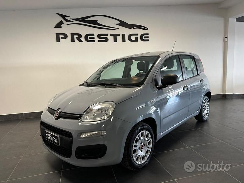 Usata Fiat Panda Lounge 69 CV (50 kW) 2019 Grigio Utilitaria