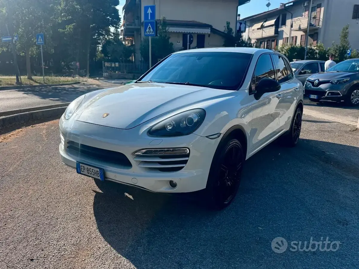 Usata Porsche Cayenne 245 CV (180 kW) 2013 Bianco SUV