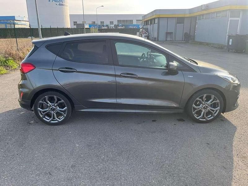 Usata Ford Fiesta Titanium S 95 CV (69 kW) 2020 Grigio Utilitaria