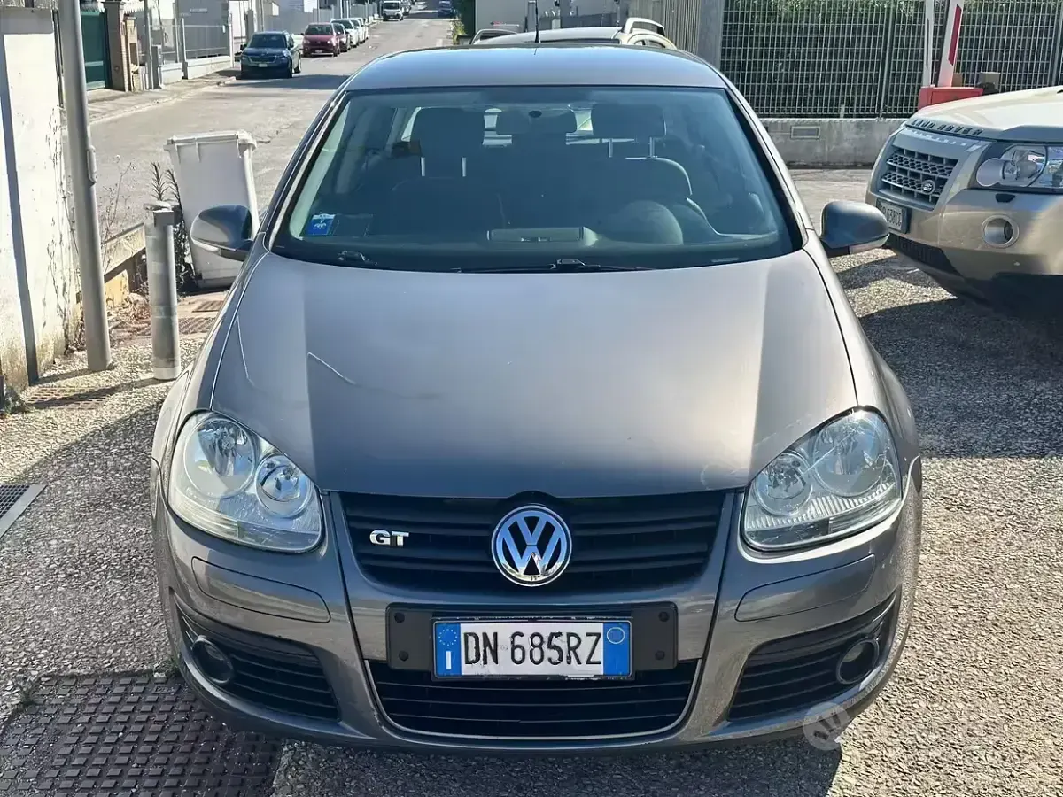 Usata VW Golf VI GT 170 CV (125 kW) 2008 Grigio Utilitaria
