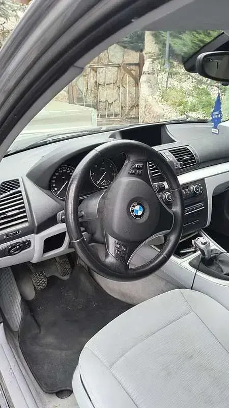 Usata BMW 120 177 CV (130 kW) 2010 Utilitaria