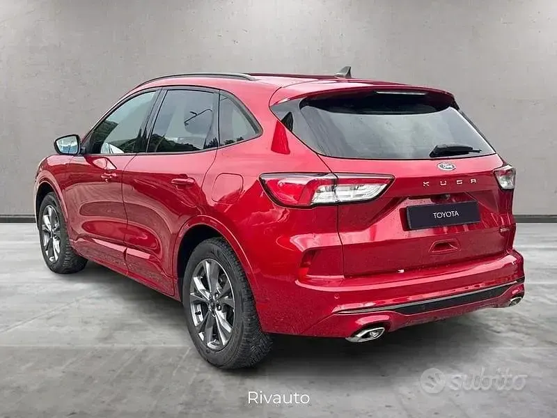 Usata Ford Kuga ST-Line 190 CV (139 kW) 2022 Rosso SUV