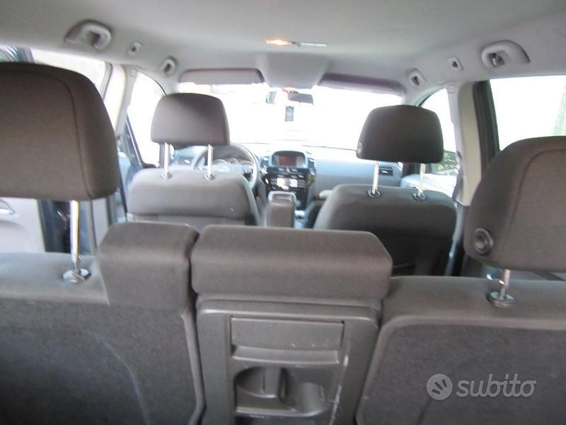 Usata Opel Zafira 2015 Marrone Monovolume