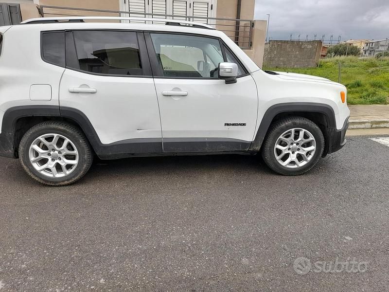 Usata Jeep Renegade 2015 Bianco SUV