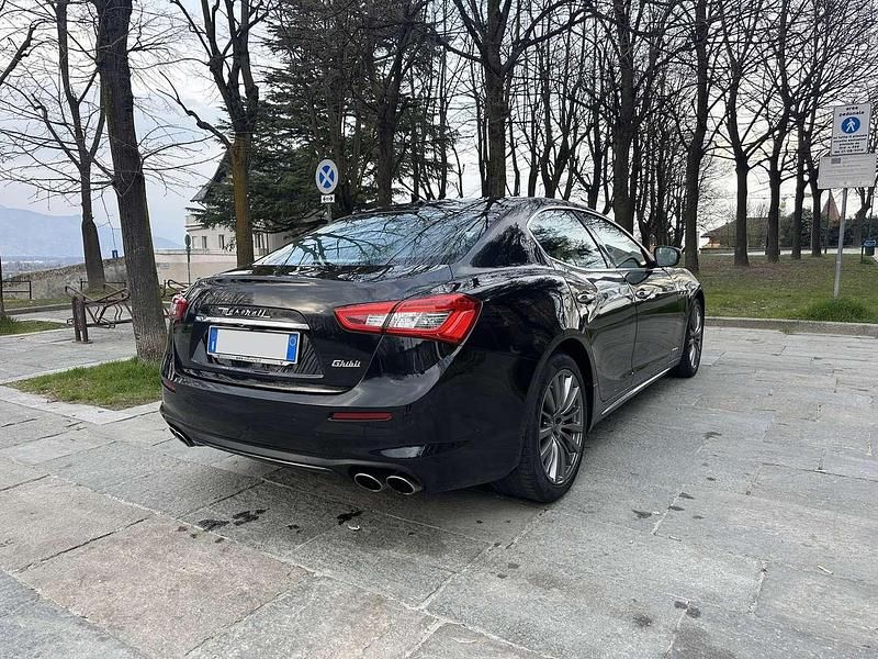 Usata Maserati Ghibli GranLusso 250 CV (183 kW) 2018 Nero Berlina