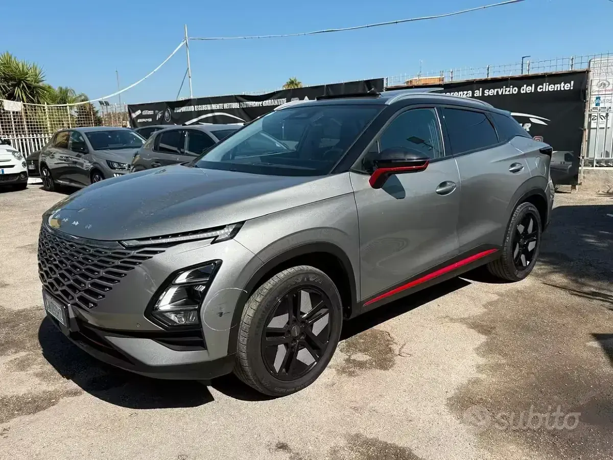Usata Omoda 5 147 CV (108 kW) 2024 Grigio SUV