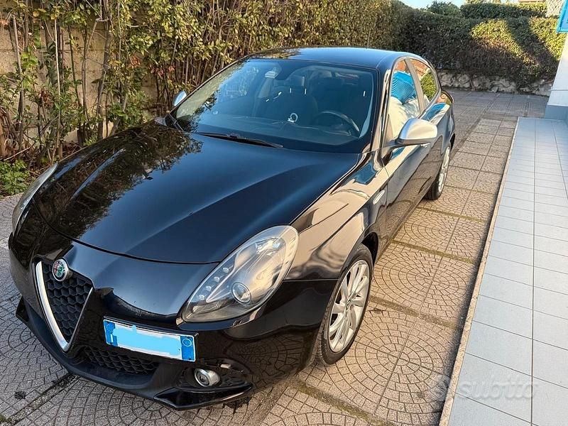 Usata Alfa Romeo Giulietta 120 CV (88 kW) 2017 Nero Berlina