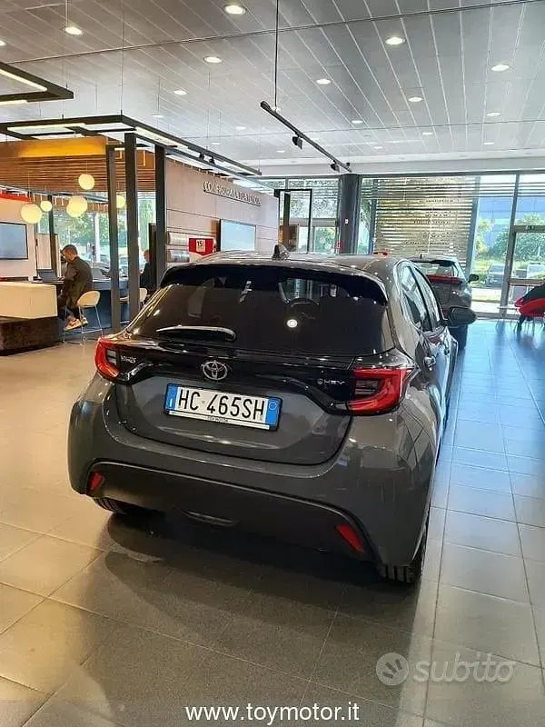 Nuova Toyota Yaris Hybrid 92 CV (67 kW) 2026 Berlina