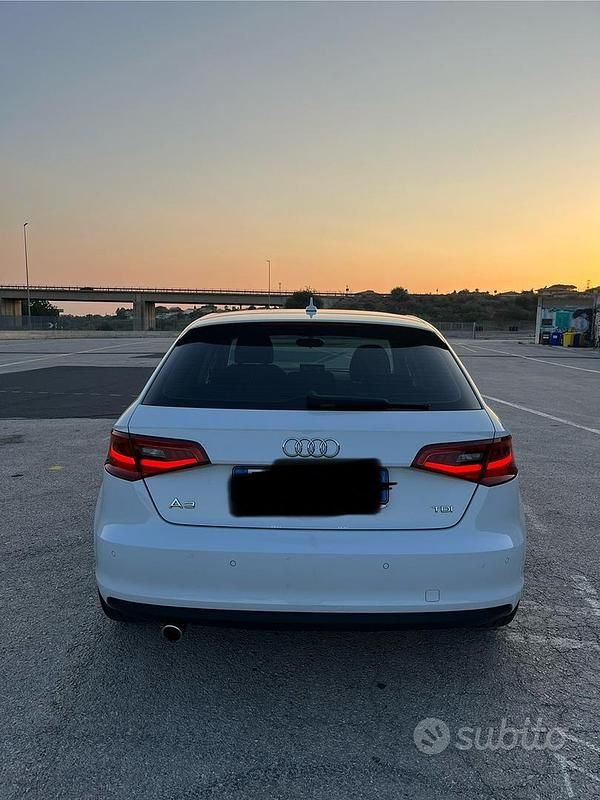 Usata Audi A3 S-Line 105 CV (77 kW) 2014 Bianco Berlina