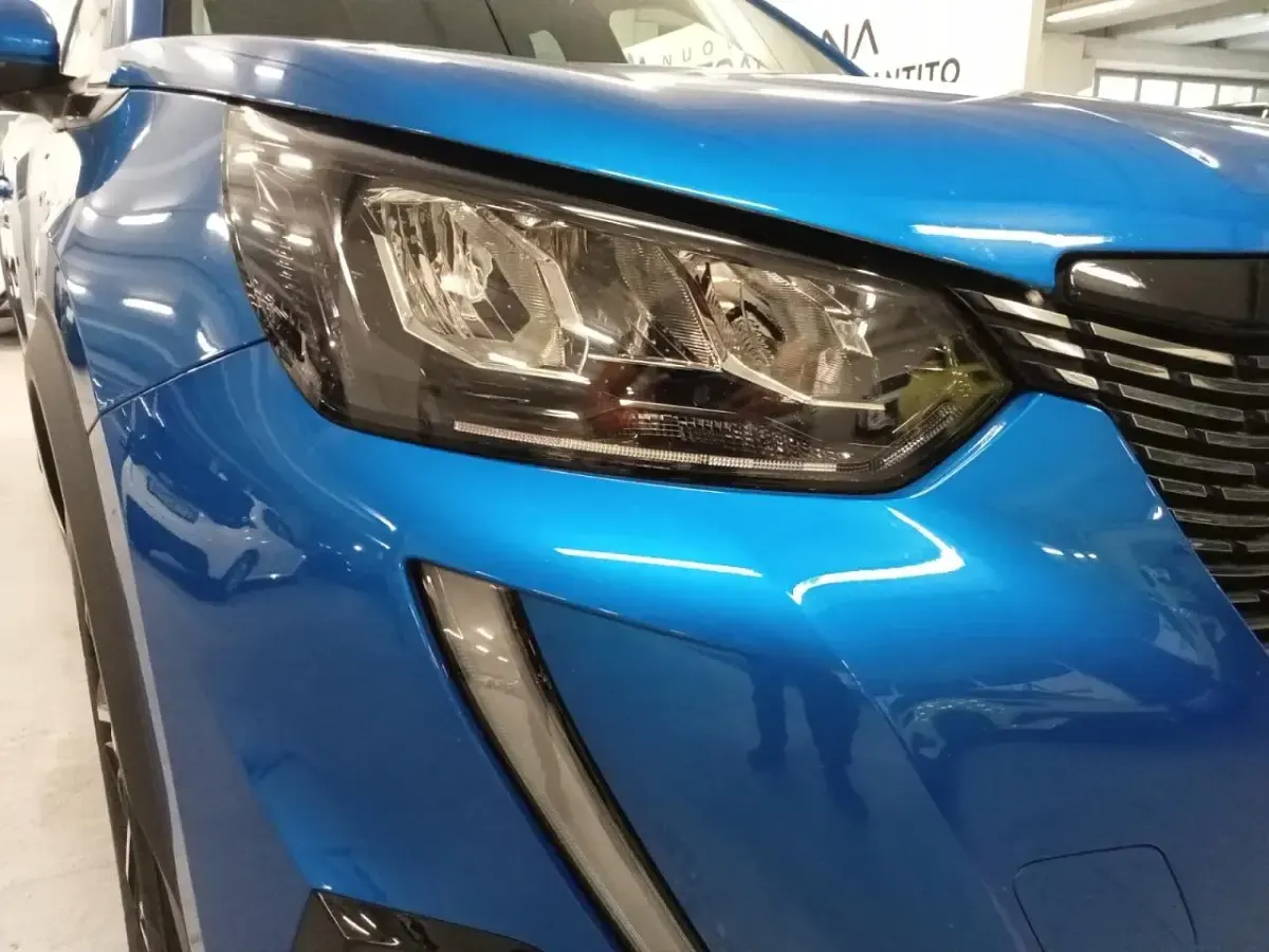 Usata Peugeot 2008 Allure 131 CV (96 kW) 2021 Blu SUV
