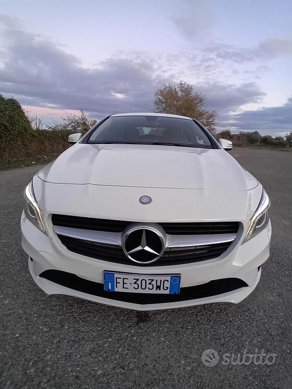 Usata Mercedes CLA200 2016 Bianco Coupé