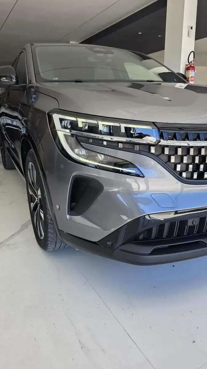 Usata Renault Austral Equilibre 130 CV (95 kW) 2023 Grigio SUV