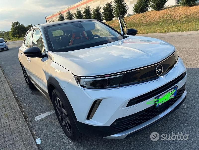 Usata Opel Mokka Elegance 101 CV (74 kW) 2022 Bianco SUV