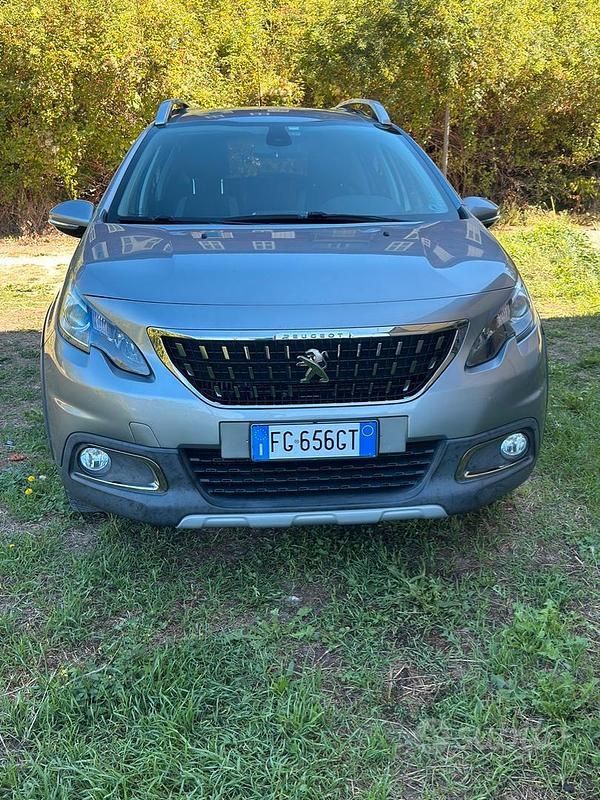 Usata Peugeot 2008 2017 Grigio SUV