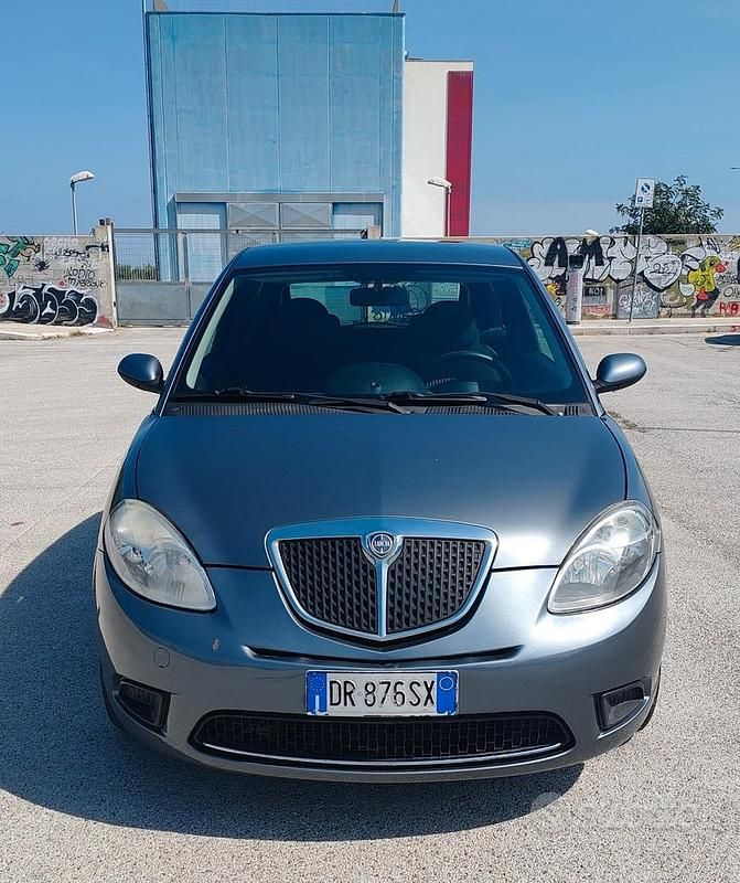 Usata Lancia Ypsilon 59 CV (43 kW) 2008 Grigio Utilitaria