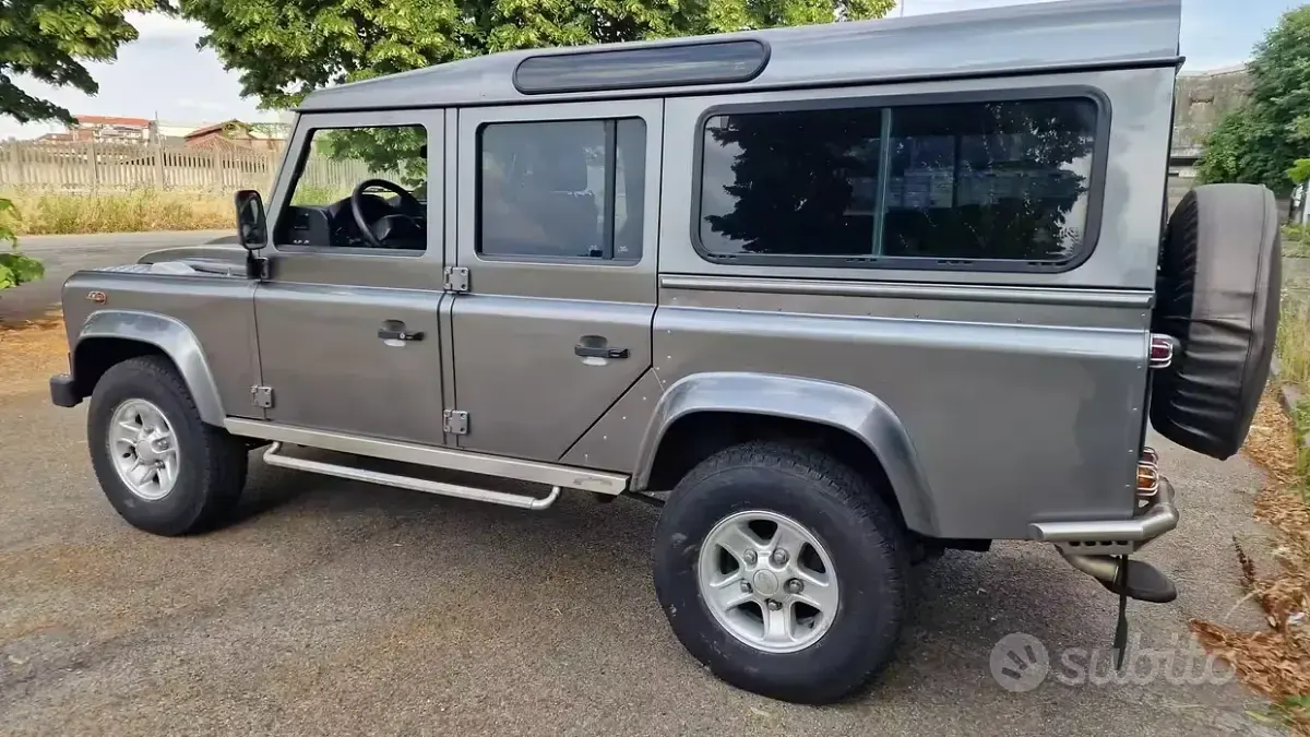 Usata Land Rover Defender 86 CV (63 kW) 2009 Station wagon