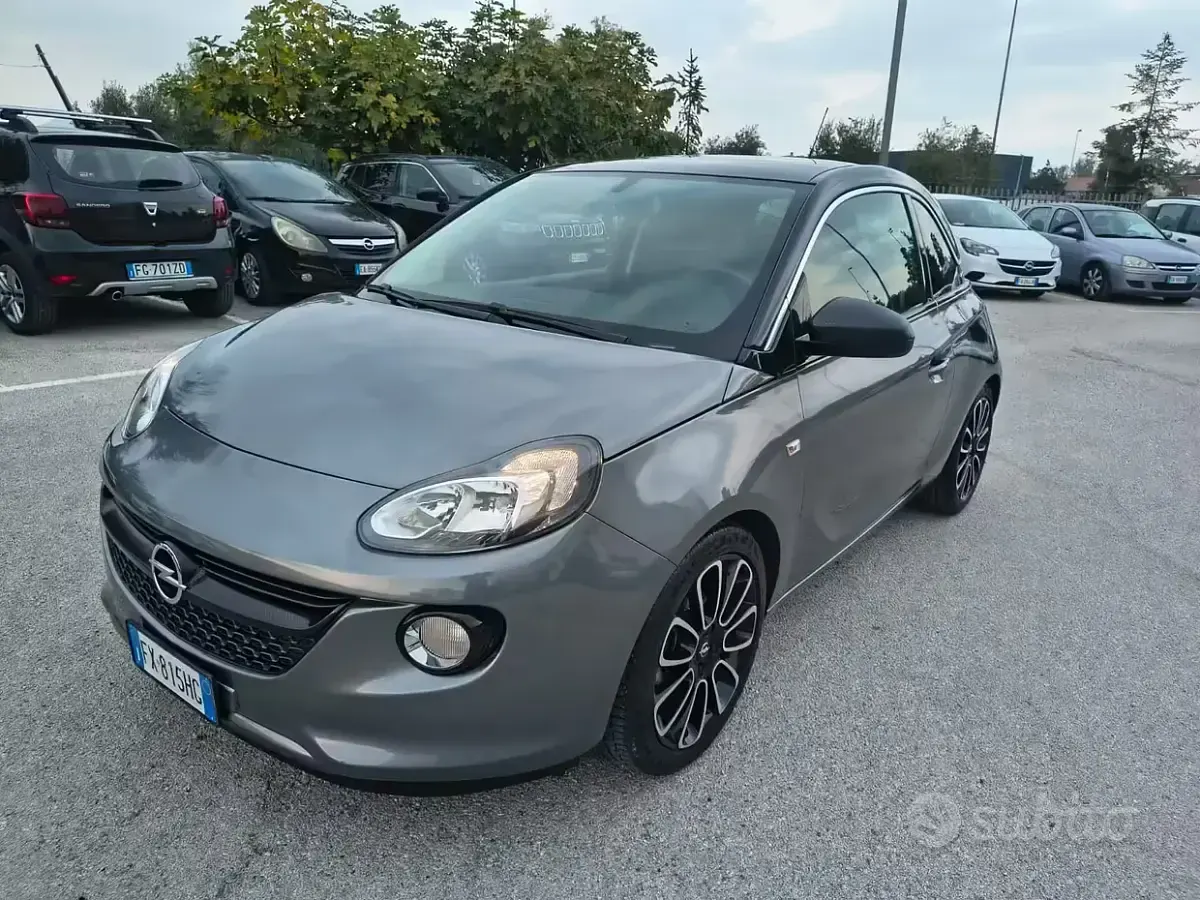 Usata Opel Adam Glam 69 CV (50 kW) 2019 Grigio Utilitaria