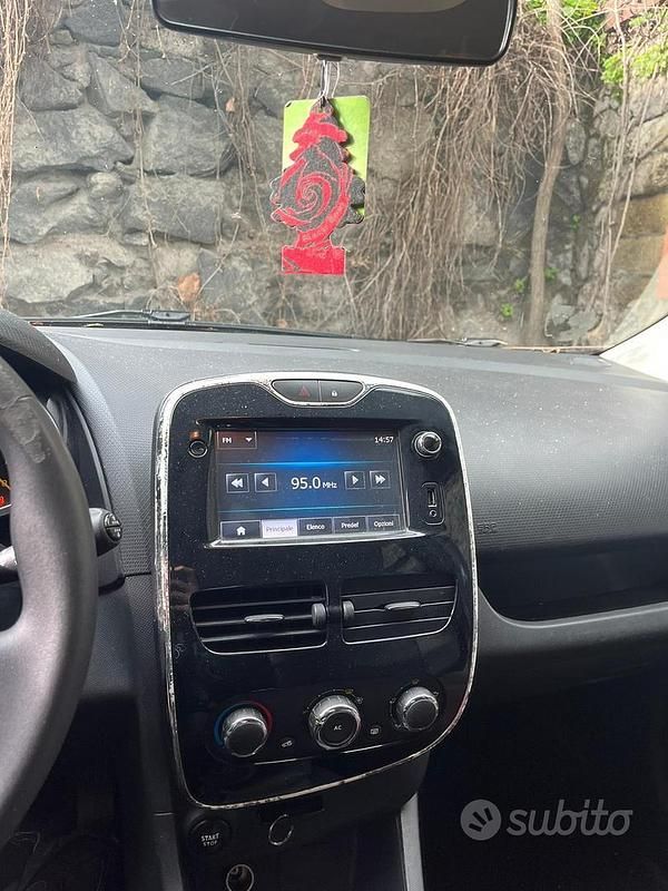 Usata Renault Clio IV 75 CV (55 kW) 2014 Bianco Berlina