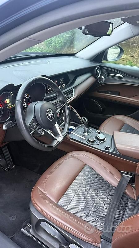 Usata Alfa Romeo Stelvio 180 CV (132 kW) 2018 SUV