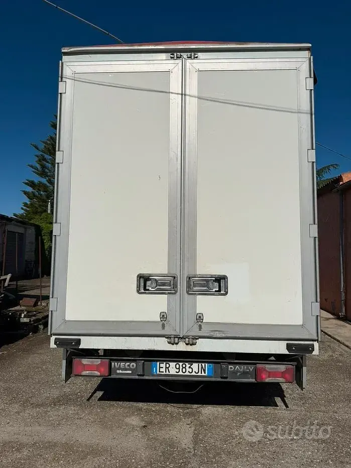 Usata Iveco Daily 109 CV (80 kW) 2013
