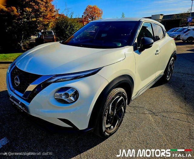 Usata Nissan Juke N-Connecta 114 CV (83 kW) 2023 Bianco pastello SUV