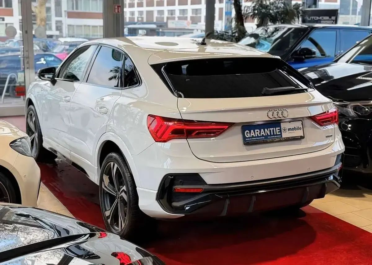 Usata Audi Q3 Sportback S-Line 190 CV (139 kW) 2020 Bianco SUV