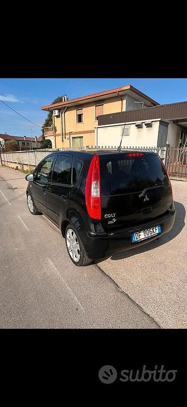 Usata Mitsubishi Colt 2007 Berlina