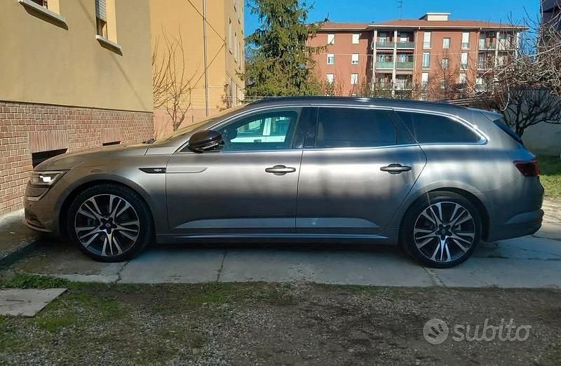 Usata Renault Talisman Initiale Paris 160 CV (117 kW) 2019 Grigio Station wagon