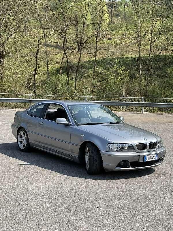 Usata BMW 330 204 CV (150 kW) 2003 Coupé